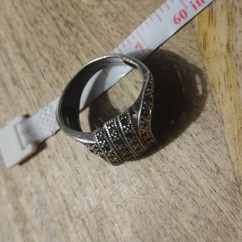 Sterling Silver Marcasite Ring Size 9 - Picture 10 of 12